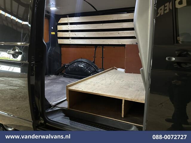 Volkswagen TRANSPORTER 2.0 TDI L1H1 Euro6 Airco | Cruisecontrol | Trekhaak Bijrijdersbank, Achterklep