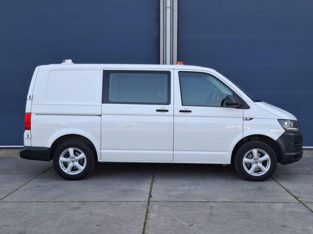 Volkswagen TRANSPORTER 2.0 TDI L1H1 Highline AIRCO / TREKHAAK / 3 ZITS / EURO 6 / N.A.P