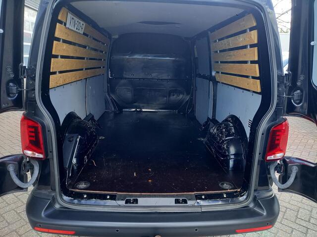 Volkswagen TRANSPORTER 2.0 TDI L2H1 28 Comfortline 110pk pk / PDC / Cruise / Trekhaak