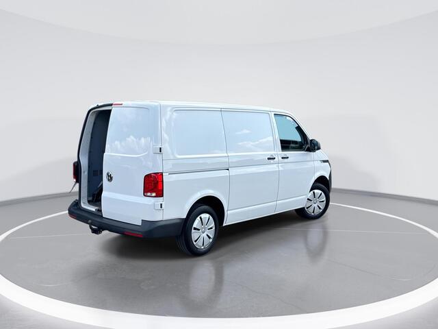 Volkswagen TRANSPORTER 2.0TDi 90pk Economy Business L1 · Apple/Android Car Play · Airco · Trekhaak · Cruise control · Parkeersensoren ·