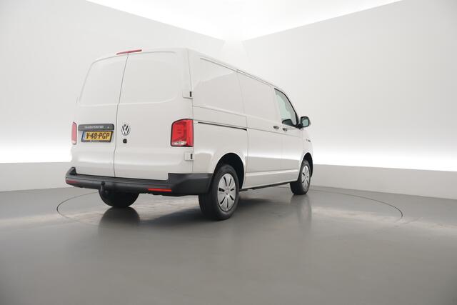 Volkswagen TRANSPORTER 2.0 TDI-150pk Automaat | L1H1 | Apple CarPlay & Android Auto | Camera | PDC V+A | Trekhaak | All Season | DAB