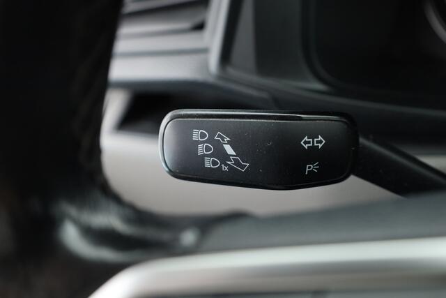 Volkswagen TRANSPORTER 2.0 TDI-150pk Automaat | L1H1 | Apple CarPlay & Android Auto | Camera | PDC V+A | Trekhaak | All Season | DAB