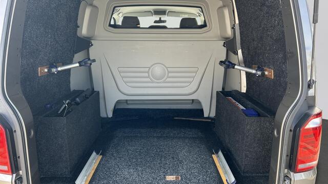 Volkswagen TRANSPORTER 2.0 TDI L2 H1 Highline Automaat dubbele cabine trekhaak led verlichting voorruitverwarming