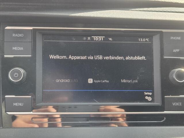 Volkswagen TRANSPORTER 2.0 TDI 110PK, L2H1, App Connect, Cruise Controle, Trekhaak, Airco,