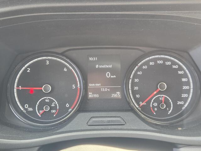 Volkswagen TRANSPORTER 2.0 TDI 110PK, L2H1, App Connect, Cruise Controle, Trekhaak, Airco,