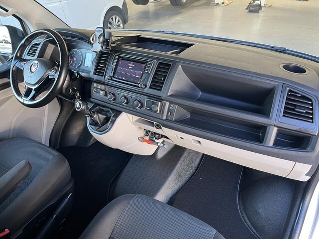 Volkswagen TRANSPORTER 2.0 TSI L2H1 Benzine Dubbele Schuifdeur Airco Cruise controle Bpm vrij Trekhaak Klep achter Omvormer Kastinrichting Standkachel Euro 6 Benzine Ideaal voor ombouw naar Camper !!