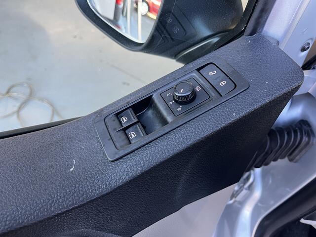Volkswagen TRANSPORTER 2.0 TSI L2H1 Benzine Dubbele Schuifdeur Airco Cruise controle Bpm vrij Trekhaak Klep achter Omvormer Kastinrichting Standkachel Euro 6 Benzine Ideaal voor ombouw naar Camper !!