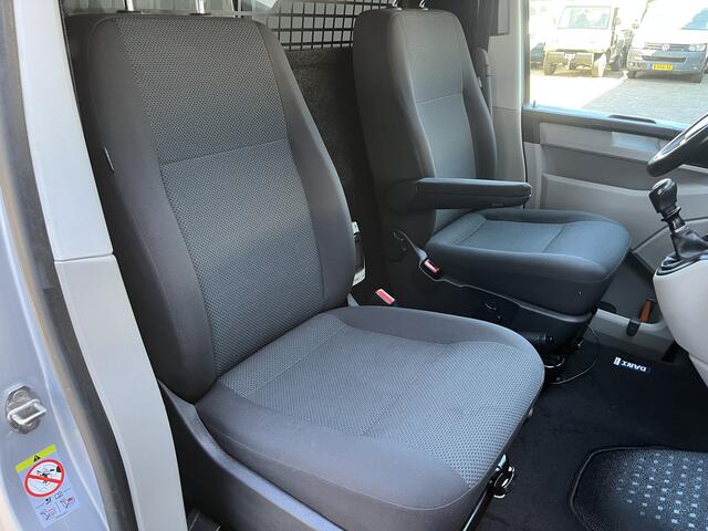 Volkswagen TRANSPORTER 2.0 TSI L2H1 Benzine Dubbele schuifdeur Airco Cruise controle Telefoonverbinding Navigatiesysteem Achteruitrij camera Parkeersensoren Achter Euro 6 1e eigenaar Lage belastingtarief prive BPM vrij