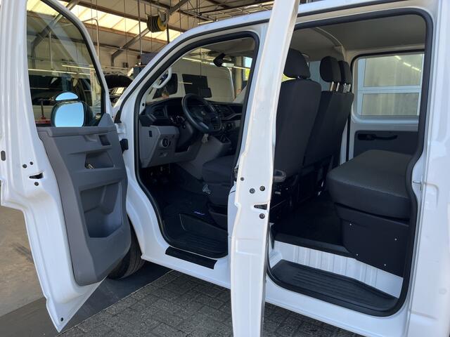 Volkswagen TRANSPORTER 2.0 TDI L2H1 DC Open laadbak Pick-up met Airco Cruise controle Trekhaak 2200kg trekgewicht Achterruitrij camera P-up Pick-up Openlaadbak
