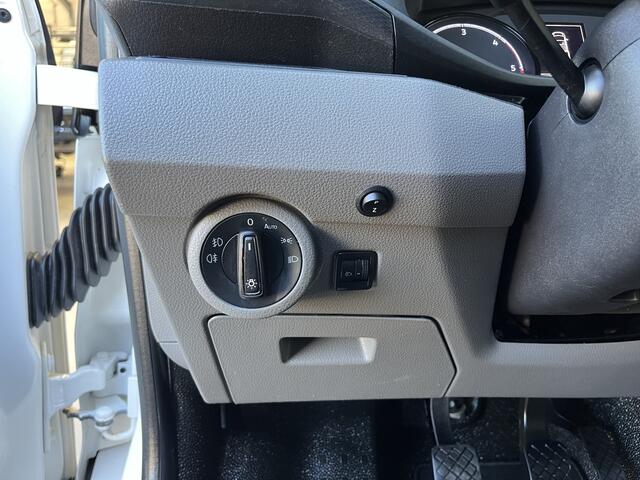 Volkswagen TRANSPORTER 2.0 TDI L2H1 DC Open laadbak Pick-up met Airco Cruise controle Trekhaak 2200kg trekgewicht Achterruitrij camera P-up Pick-up Openlaadbak
