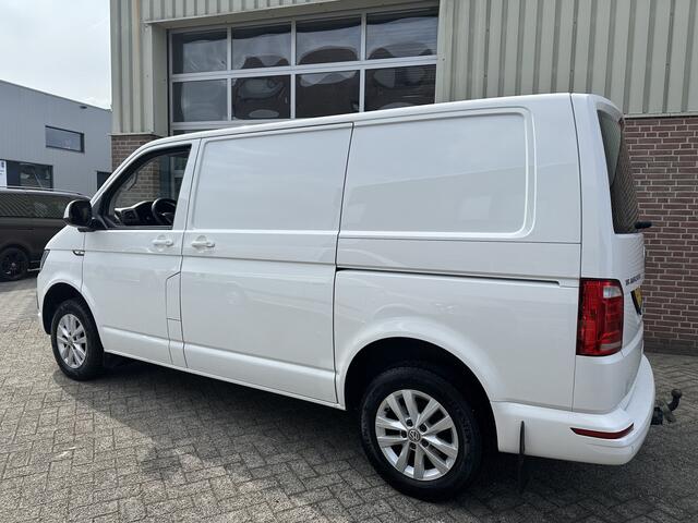 Volkswagen TRANSPORTER 2.0 TDI 150pk DSG L1 4Motion Highline 2 Schuifdeuren,Leer,Navi,Camera,Klep,Enz