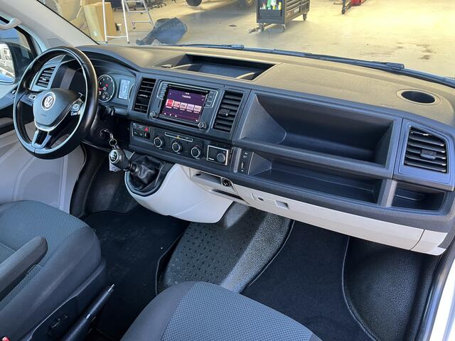 Volkswagen TRANSPORTER 2.0 TSI L2H1 Benzine Dubbele Schuifdeur Airco Cruise controle Bpm vrij Trekhaak Klep achter Euro 6 Benzine Ideaal voor ombouw naar Camper !!