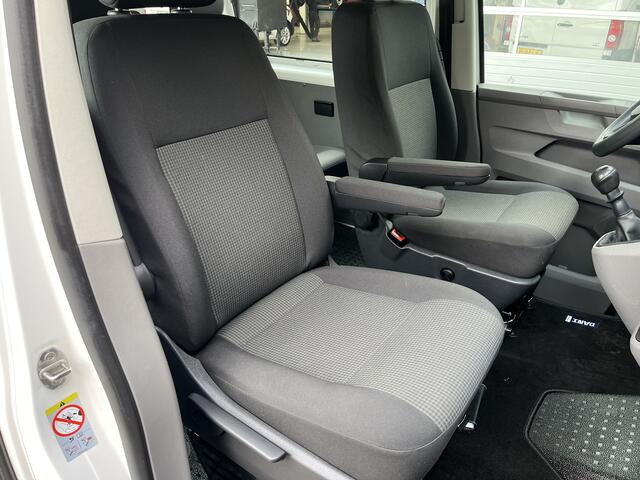 Volkswagen TRANSPORTER Kombi 2.0 TDI L2H1 9-Persoons Airco Cruise control Parkeersensoren achter Telefoonverbinding Euro 6 Ideaal voor camperombouw Groeps vervoer Taxi Combi Tourer Passenger