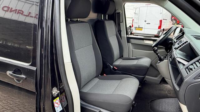 Volkswagen TRANSPORTER 2.0 TDI 75KW 102PK EURO 6 AIRCO/ CRUISE CONTROL/ TREKHAAK/ ORIGINEEL AUDIO