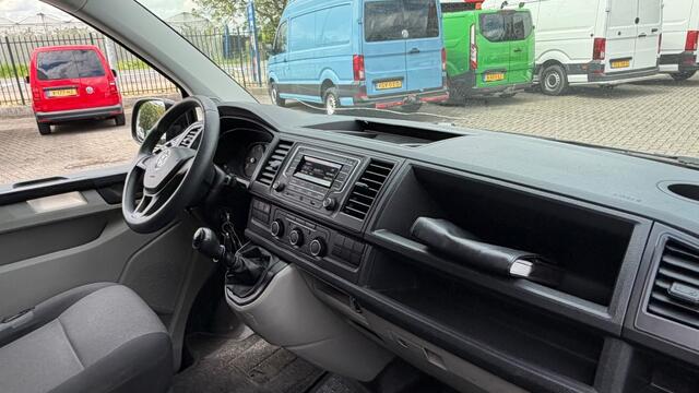 Volkswagen TRANSPORTER 2.0 TDI 75KW 102PK EURO 6 AIRCO/ CRUISE CONTROL/ TREKHAAK/ ORIGINEEL AUDIO