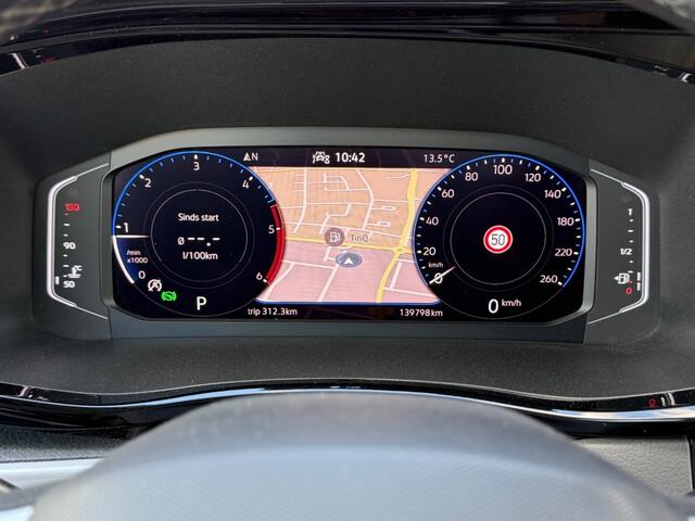 Volkswagen TRANSPORTER 2.0 TDI 150PK Automaat Bulli Edition L1H1 GB / Dubbele schuifdeur / Navi / Leder / Carplay / Adaptieve Cruise / Licht metaal