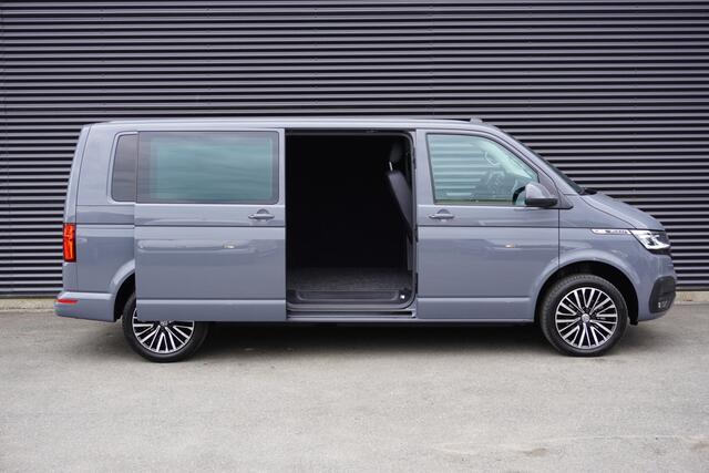 Volkswagen TRANSPORTER 150pk Automaat L2H1 Bulli Digitaal Dashboard Trekhaak Leder LED Apple Carplay Stoelverwarming Achterklep Cruise control