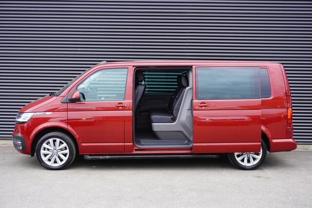 Volkswagen TRANSPORTER 204pk Automaat L2H1 Bulli Dubbele cabine LED Trekhaak Digitaal Dashboard Leder Navigatie Apple carplay 18" Velgen