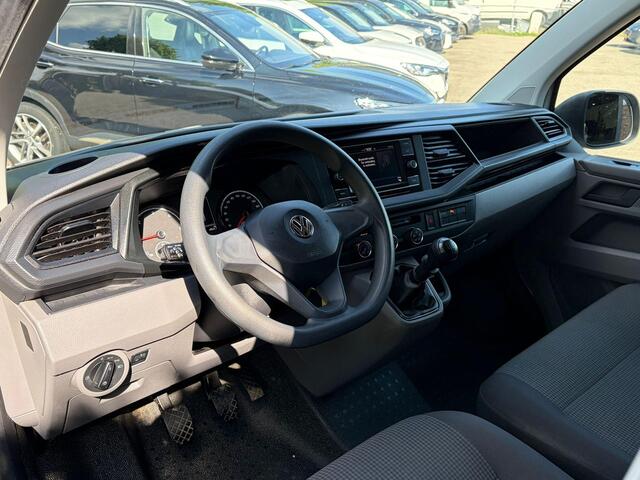 Volkswagen TRANSPORTER 2.0 TDI L2H1 30 DC TREKHAAK - CRUISE - AIRCO - STOELVERWARMING