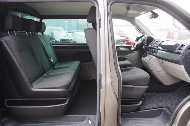 Volkswagen TRANSPORTER 2.0 TDI L2H1 DC-5P, 150PK AUT. NAP! TREKHAAK, CARPLAY, NAVI, CRUISE, LEDER STUUR, PARKEERSENSOREN, 16'' LMV