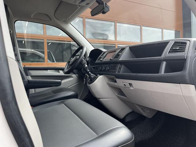 Volkswagen TRANSPORTER 2.0 TDI 102pk E6 Comfortline 3p Service bus Lease ¤276 p/m, Airco, Carplay, PDC, Sortimo inrichting, 2x Schuifdeur. Volledig onderhoudshistorie aanwezig