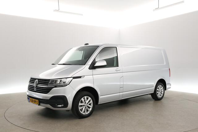 Volkswagen TRANSPORTER 2.0 TDI L2H1 140PK | Airco | Camera | Cruise | Carplay | 3 Zits | Trekhaak