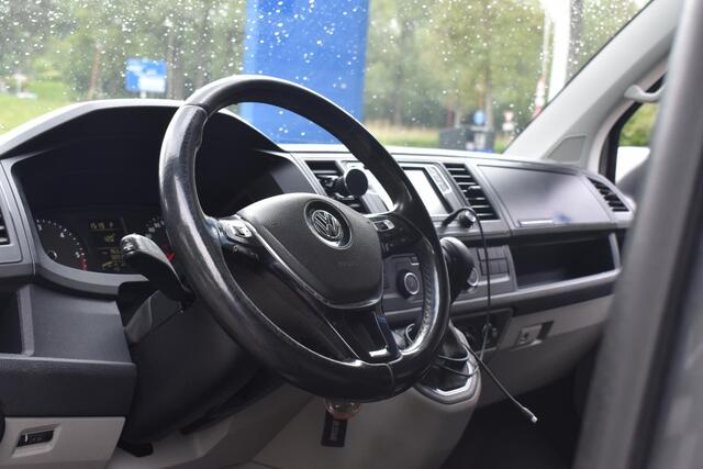 Volkswagen TRANSPORTER 2.0 TDI L2H1 DC Bulli Pack Comfortline Automaat | Trekhaak | Carplay Navigatie | Leder | Dubbel Cabine | 12 mnd BOVAG garantie | Whatsapp 06-53188999