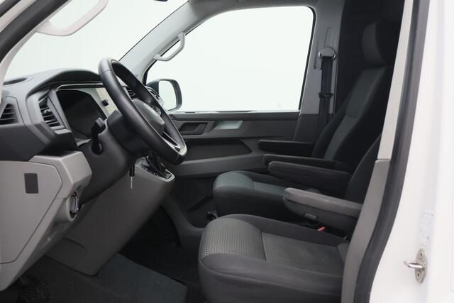 Volkswagen TRANSPORTER 2.0 TDI L2H1 30 DSG Cruise, Apple Carplay, Trekhaak, PDC
