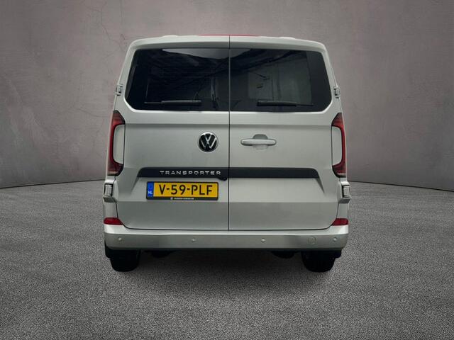 Volkswagen TRANSPORTER T7 2.0 TDI 150pk Automaat L2 Bulli | Achterdeuren |360gr Camera | Apple Carplay / Android Auto | ACC | IQ.Light Matrix LED | Keyless | Stoelverwarming