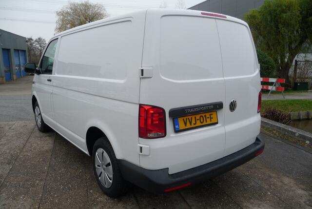 Volkswagen TRANSPORTER 90 pk 2.0 TDI 90 PK L1H1 26 Economy Business