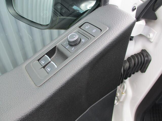 Volkswagen TRANSPORTER Multivan 2.0 TDI 150 PK 7 Persoons Navi Led Trekhaak