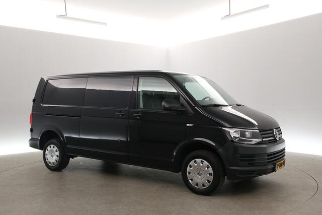 Volkswagen TRANSPORTER 2.0 TDI L2H1 140PK | Airco | 3 Zits | Trekhaak | 2xSchuifdeur | Parkeersens.