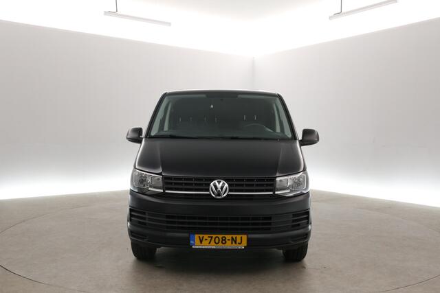 Volkswagen TRANSPORTER 2.0 TDI L2H1 140PK | Airco | 3 Zits | Trekhaak | 2xSchuifdeur | Parkeersens.