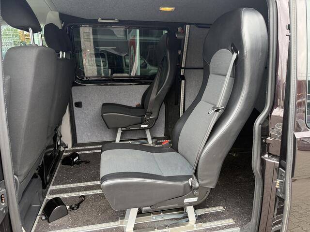 Volkswagen TRANSPORTER 5+1 Rolstoelbus 2.0 TDI L2H1 DC Highline (Zeer mooie en complete rolstoelbus met Automaat!)