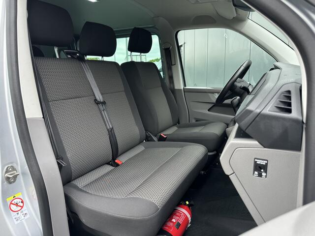 Volkswagen TRANSPORTER 2.0 TDI 150 PK DSG AUTOMAAT HIGLINE / ** 19.778 KM ** / DUBBELE CABINE / ADAPTIVE CRUISE / TREKHAAK / 6 PERSOONS