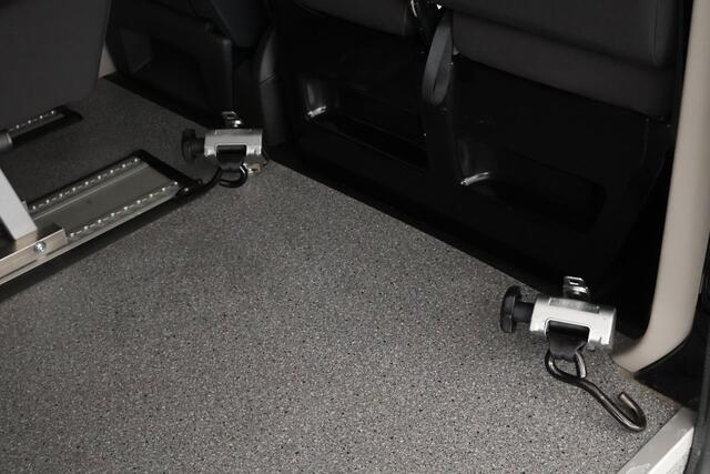 Volkswagen TRANSPORTER 2.0 TDI 150pk DSG Rolstoelbus Trekhaak Cruise Control Navigatie PDC