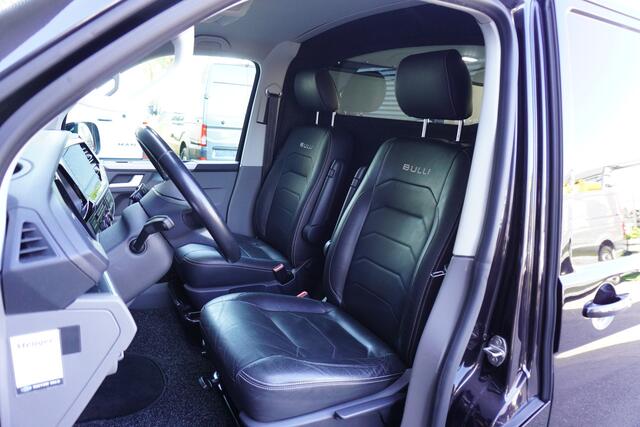 Volkswagen TRANSPORTER 199pk Automaat Bulli 2H1 Apple Carplay Camera Navigatie 2x Schuifdeur LED Trekkhaak Stoelverwarming Digitaal dashboard