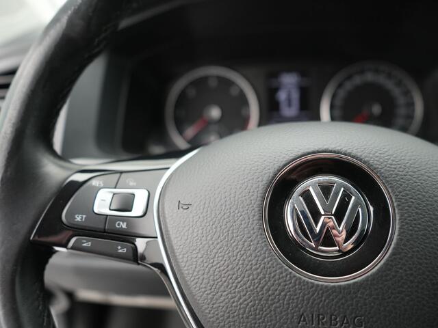 Volkswagen TRANSPORTER 2.0 TDI L2H1 Highline AUT 204PK TREKHAAK 2500 KG 3200kg GVW