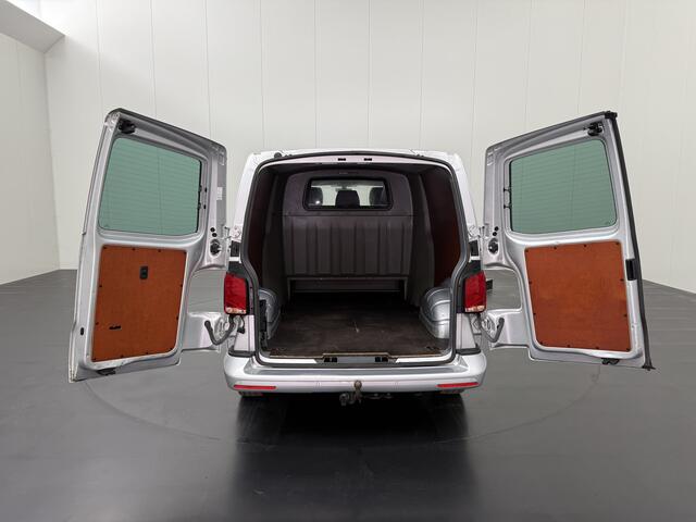 Volkswagen TRANSPORTER 2.0TDI 150PK DSG Automaat | 2xSchuifdeur | Navigatie | Airco | Cruise | Trekhaak | Privacy glas