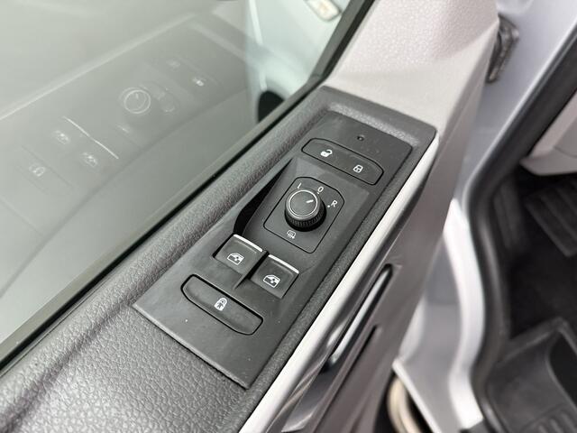 Volkswagen TRANSPORTER 2.0TDI 150PK DSG Automaat | 2xSchuifdeur | Navigatie | Airco | Cruise | Trekhaak | Privacy glas