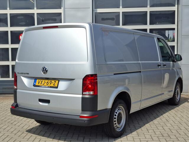 Volkswagen TRANSPORTER 2.0 TDI L2H1 32 | Android/Apple Carplay | Achteruitrijcamera | PDC Achter | Cruise Control | Airco |