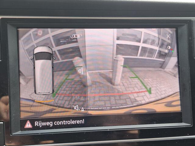 Volkswagen TRANSPORTER 2.0 TDI L2H1 32 | Android/Apple Carplay | Achteruitrijcamera | PDC Achter | Cruise Control | Airco |