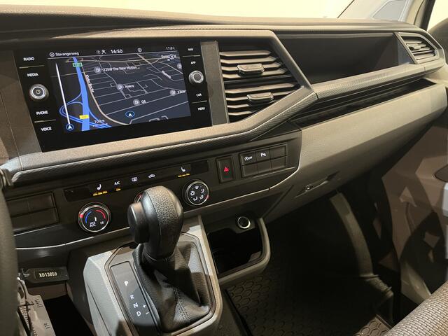 Volkswagen TRANSPORTER 2.0 TDI L1H1 150 PK Automaat / Euro 6 / Airco / CarPlay / Cruise Control Adap. / Navigatie / PDC / 3-Zits