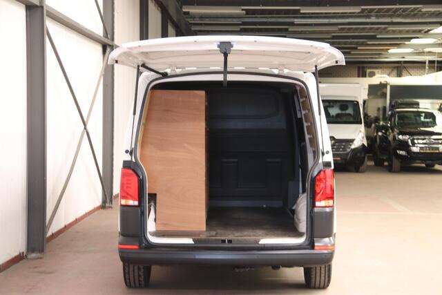 Volkswagen TRANSPORTER 2.0 TDI L2H1 LANG EURO 6 ACHTERUITRIJCAMERA Volkswagen Transporter 2.0 TDI L2H1 EURO 6 ACHTERUITRIJCAMERA