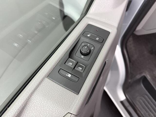 Volkswagen TRANSPORTER 2.0TDI 150PK DSG Automaat | Navigatie | Camera | 3-Zits | Airco | Betimmering