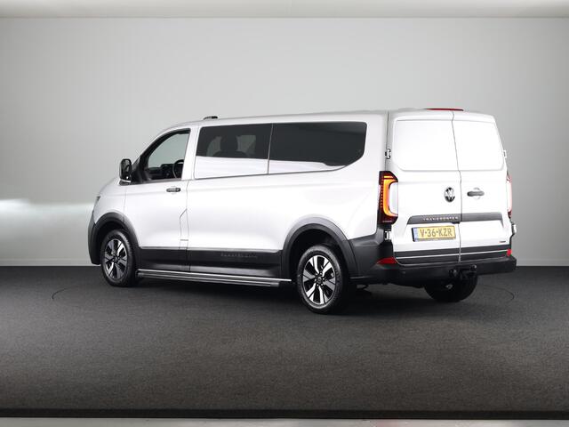 Volkswagen TRANSPORTER 2.0 TDI L2H1 30 4MOTION PanAmericana 170Pk Automaat DC Dubbele cabine | Verlengde garantie | Lederen bekleding | Trekhaak | Navigatie |
