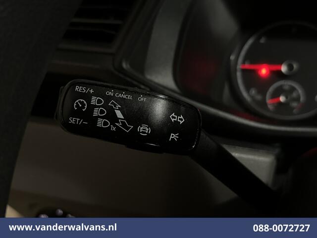 Volkswagen TRANSPORTER 2.0 TDI L2H1 Euro6 Airco | Apple Carplay | Imperiaal | Cruisecontrol | Camera | Trekhaak Android Auto, Parkeersensoren, Achterklep