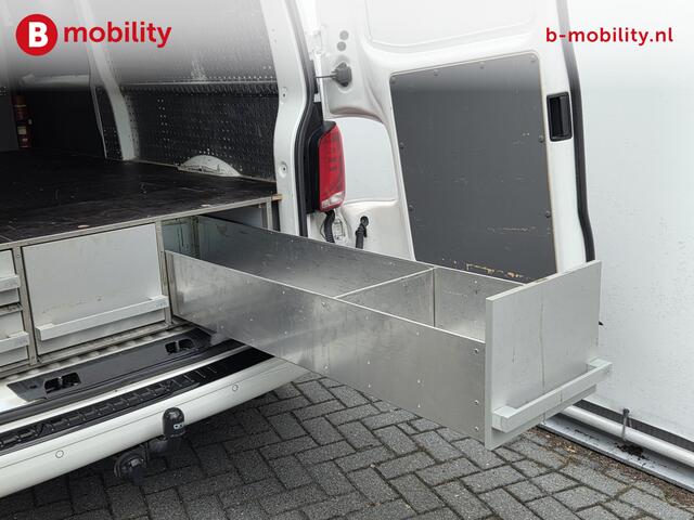 Volkswagen TRANSPORTER 2.0 TDI L2H1 30 BULLI DSG Automaat Trekhaak Kasten + Betimmering | Apple CarPlay | Adaptive Cruise Control | Achteruitrijcamera | Sidebars