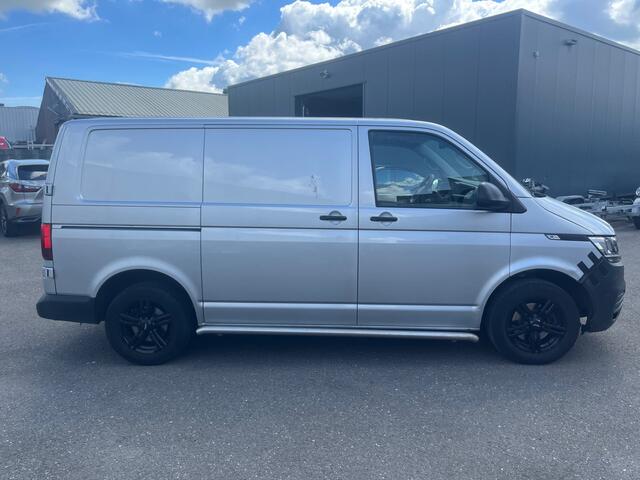 Volkswagen TRANSPORTER 2.0 TDI L1H1 28 3 Persoons / Airco / Cruise Controle