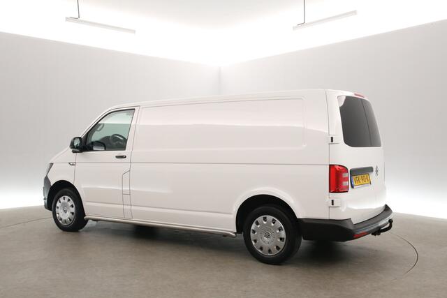 Volkswagen TRANSPORTER 2.0 TDI L2H1 140PK | Airco | Cruise | Trekhaak | 3 Zits | Sidebars